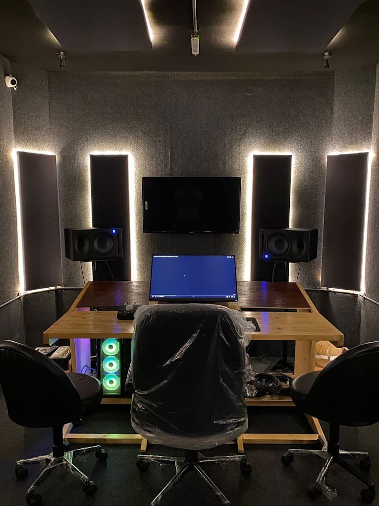 Vadhya studio - Recording studio in Adajan, Surat