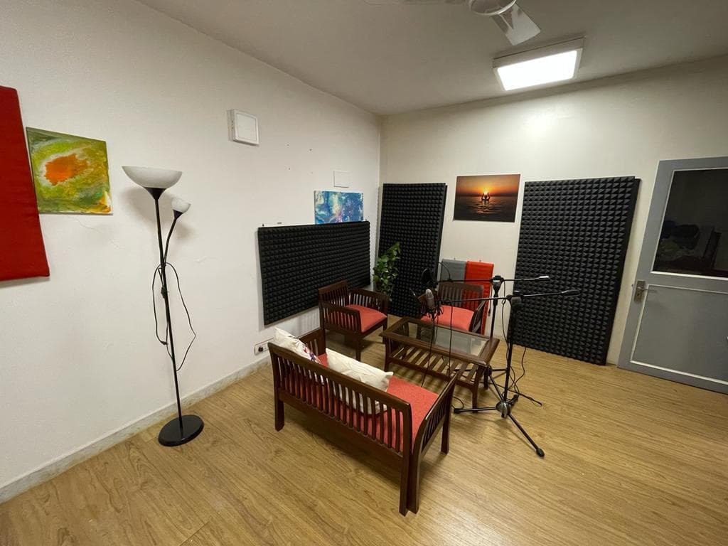 Voiceline - Recording Studio | Voice-over Services | Voice Training | Music Production - Recording studio in Shahpur Jat, Delhi